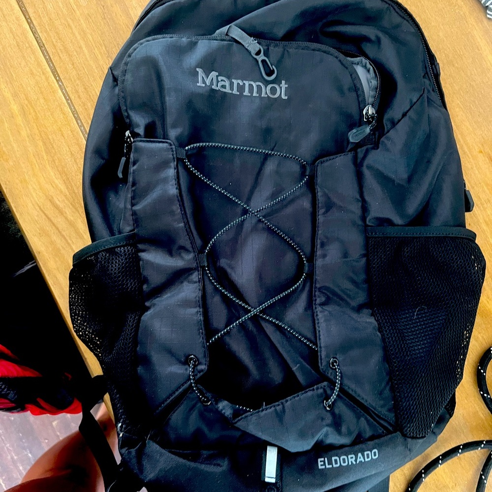 Marmot backpack-Black, like new condition
